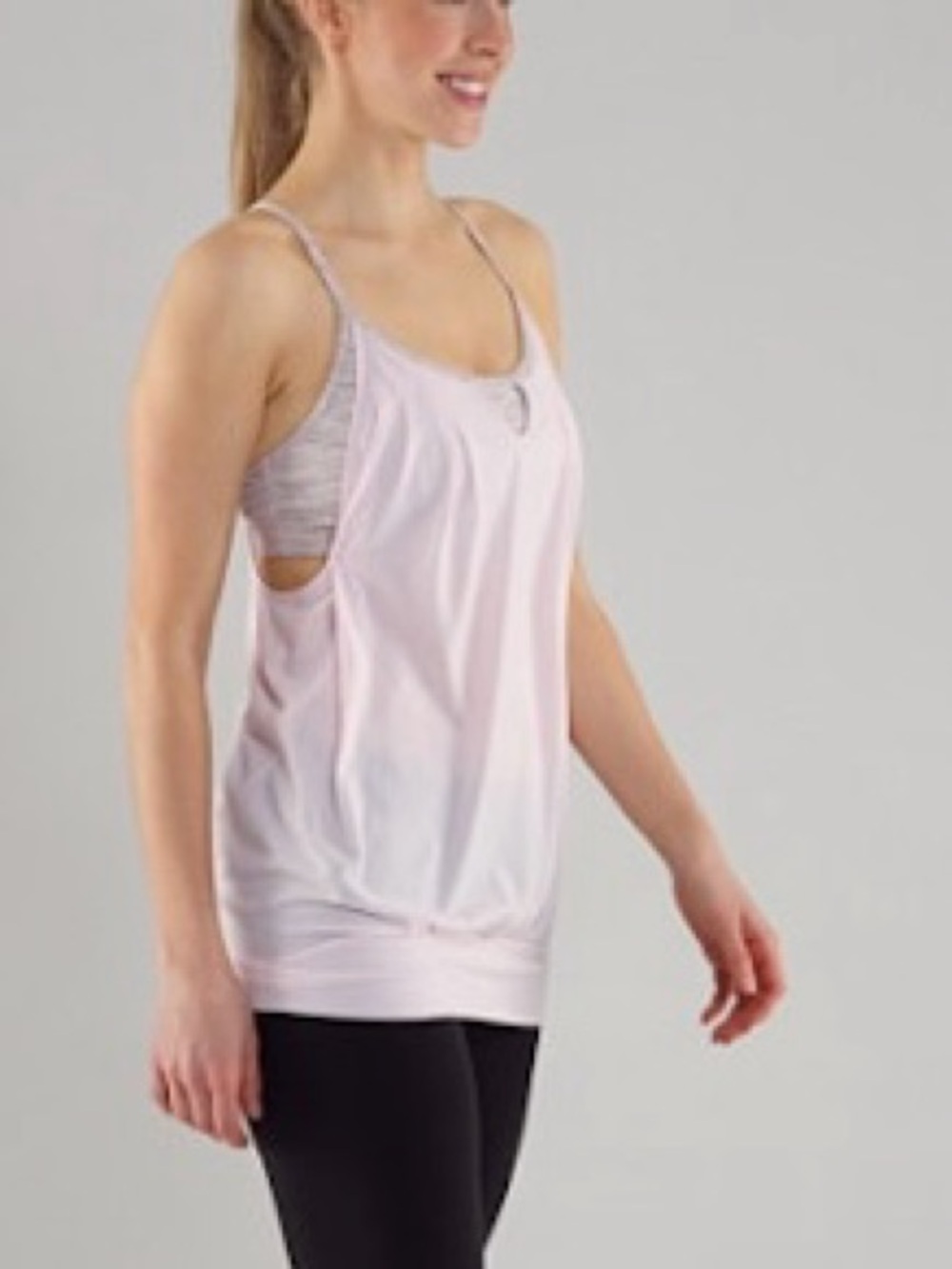 Lululemon No Limits Tank Size 6 Built-In Bra Strappy Back in pink